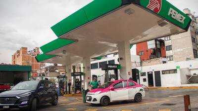 Hacienda sube apoyo fiscal para gasolina Magna y Premium