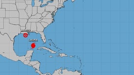 'Laura' se convierte en huracán; prevén que llegue a categoría 3 antes de tocar EU