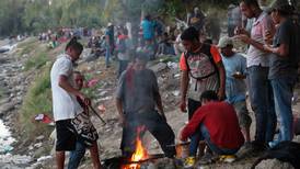 Cientos de migrantes quedan varados por el bloqueo de la frontera sur de México