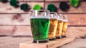 Saca las ‘chelas’ verdes: ¿Por qué el Día de San Patricio se celebra con cerveza?