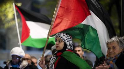¿Qué es el Keffiyeh? La prenda que se convirtió en un símbolo de identidad Palestina