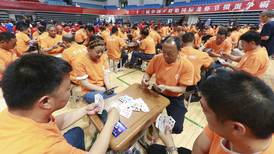 Guandan: El juego de cartas que empresarios usan para obtener apoyo de gobiernos en China