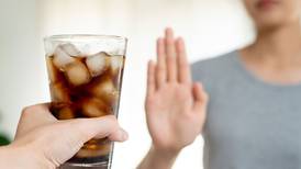 ¿Qué hacer para dejar de tomar refresco? 10 recomendaciones para bajarle al ‘chesco’