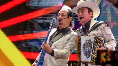 Los Tigres del Norte le ‘harán descuento’ a AMLO: cobrarán menos por concierto en el Zócalo