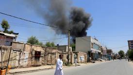 Atacantes toman rehenes en Afganistán