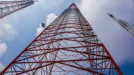 Falta de competencia y costo de espectro, frenan inversión en Telecom
