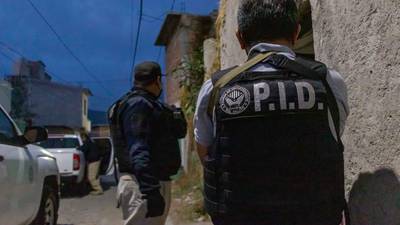 Asalto masivo a automovilistas en Querétaro: Fiscalía detiene a 5 presuntos responsables