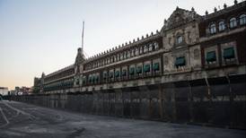 Palacio Nacional 'amanece' blindado previo a manifestaciones por el Día Internacional de la Mujer
