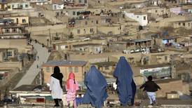 Se veía venir; el Talibán ordena a mujeres utilizar la burka en Afganistán