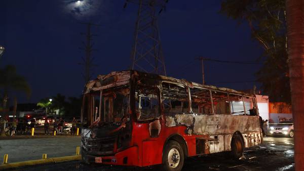 Violencia en Guanajuato: Esto sabemos sobre las detenciones y la quema de vehículos