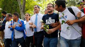 Guaidó pide a los venezolanos que regresen a las calles