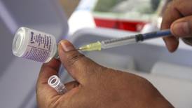 Muere médico en Oaxaca tras haber recibido vacuna COVID; padecía diabetes e hipertensión
