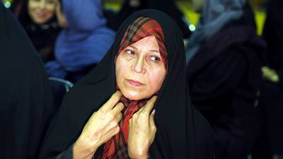 Irán arresta a hija de expresidente por alentar protestas por Mahsa Amini