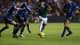 Chivas y Querétaro se quedan 2-2