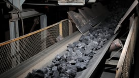 Glencore gana contrato por 520 mdd para venderle carbón a la CFE