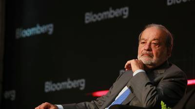 ‘Superpeso’ le da un empujón a la fortuna de Carlos Slim: Supera los 100 mil mdd por primera vez 
