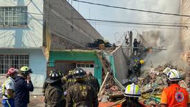 Explosión de tanque de gas en Iztapalapa provoca el derrumbe de una casa