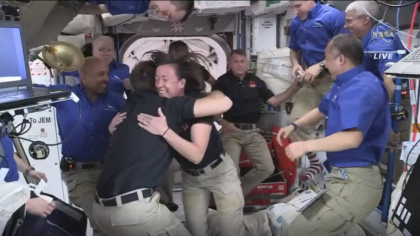 La 'sobrepoblación' llega a la Estación Espacial Internacional: tiene  tripulación más numerosa en una década – El Financiero