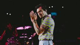 Aglomeración en concierto de Harry Styles provoca caos y desmayos entre fans en Bogotá