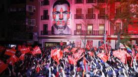 PSOE de Pedro Sánchez gana elecciones en España y va por pactos para gobernar