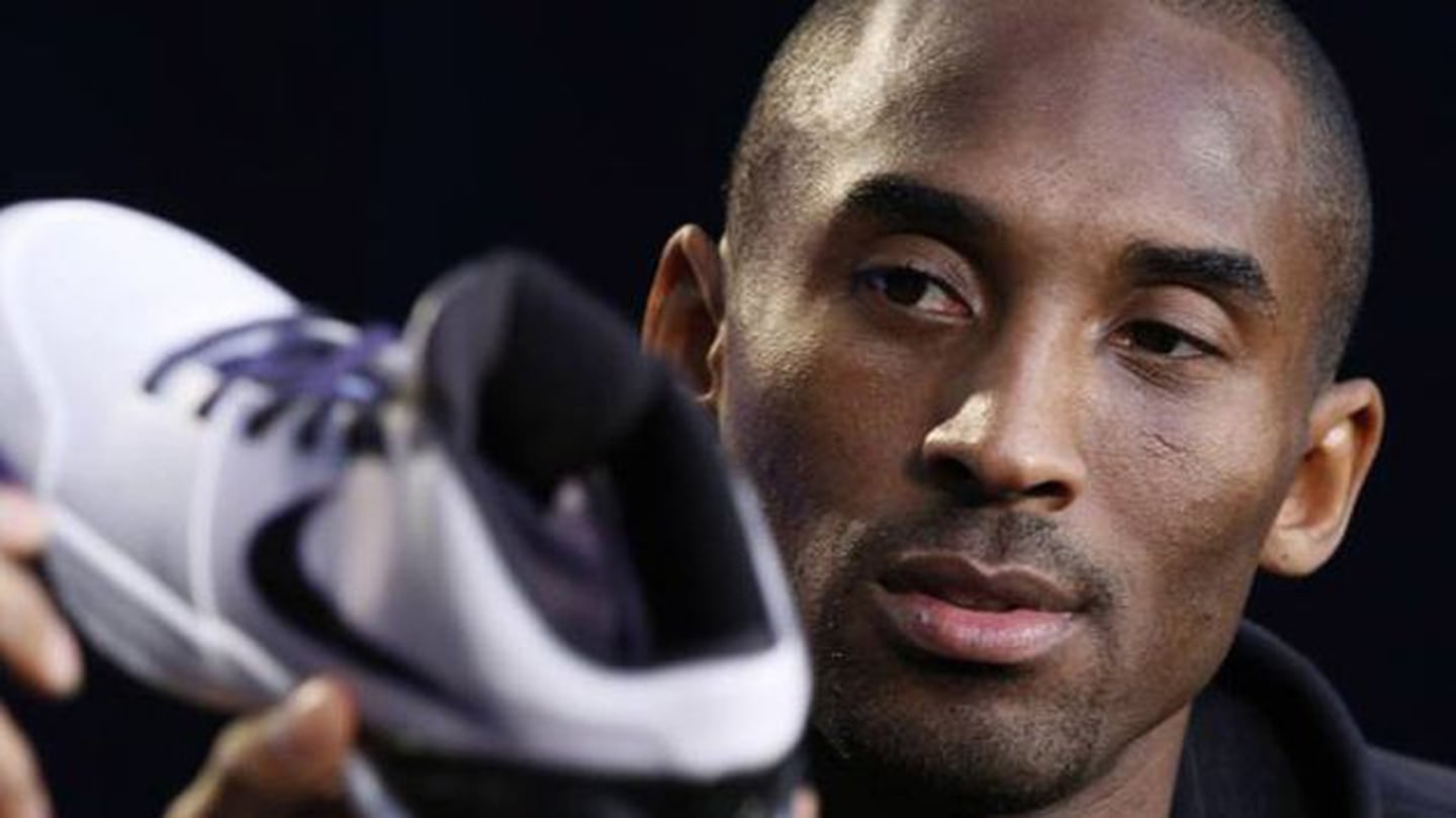 Nike no venderá, por ahora, productos de Kobe Bryant