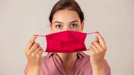 ¡Fuera máscaras! Nuevo León elimina uso obligatorio de cubrebocas en universidades e iglesias