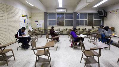 Falta de pago a maestros deja a 300 mil alumnos sin clases en Zacatecas