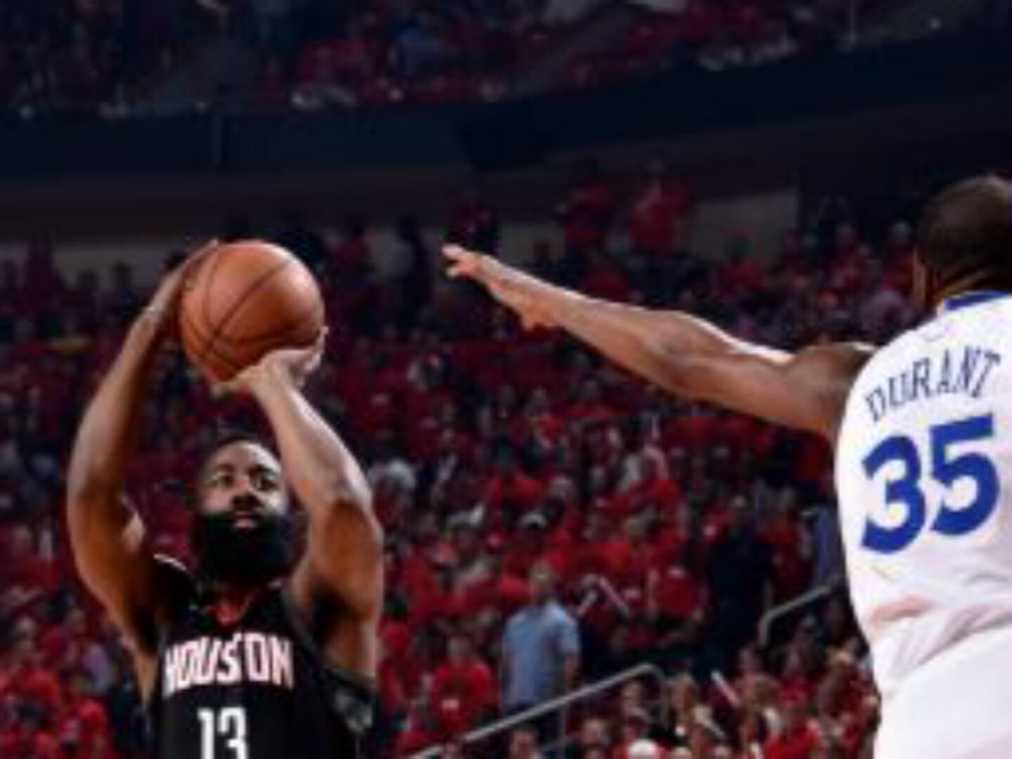 Rockets detonaron en Houston sobre el campeón