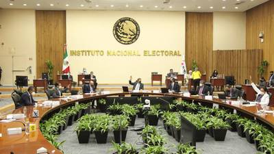 #ElINENoSeToca: 61% de mexicanos aprueba organización de elecciones, según encuesta EF