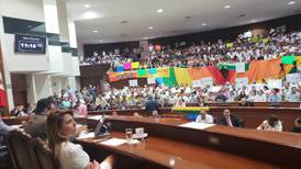 Congreso de Sinaloa 'echa para atrás' dictamen sobre matrimonio igualitario