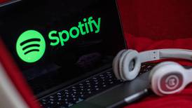 Spotify ‘se tambalea’: acciones caen tras su reporte de ingresos y pronósticos