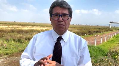Ricardo Monreal se impone al abucheo en Hidalgo