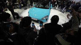 Xiaomi le hará competencia a Tesla: ¿Cuándo sale el sedán SU7, su nuevo auto eléctrico? 