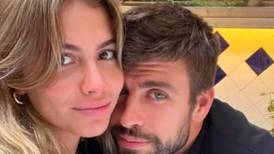 Clara Chía deja hospital junto a Piqué tras sufrir ataque de ansiedad... ¿por Shakira?