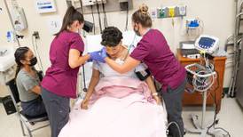 Abrirá Universidad de Nuevo México nuevos puestos de profesorado de enfermería en Las Cruces y Doña Ana