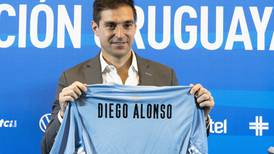 ¡En buenas manos! Uruguay hace oficial la llegada de Diego Alonso como entrenador