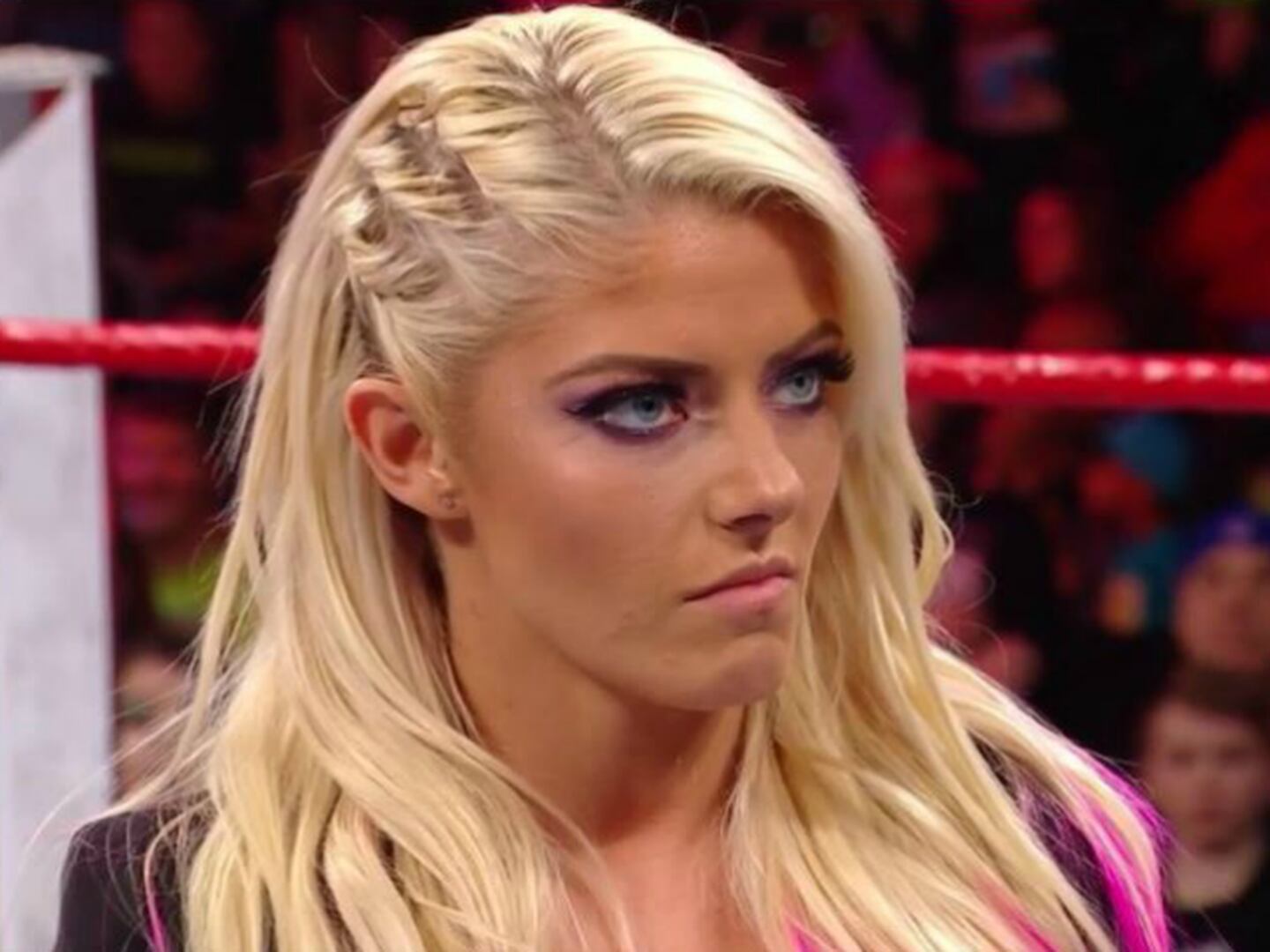Alexa Bliss está desquiciada con Kurt Angle por Elimination Chamber