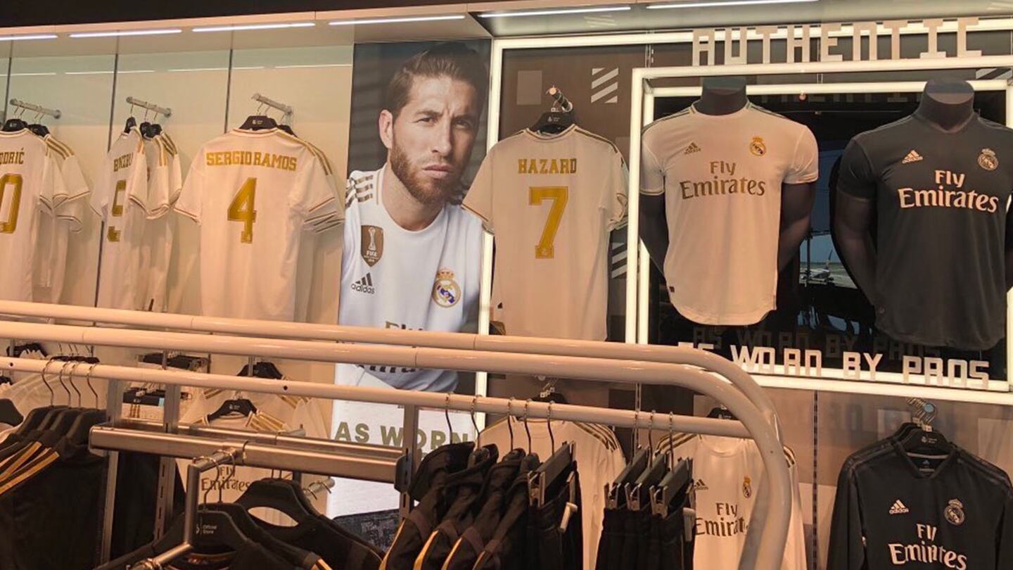 La camiseta del Real Madrid ya se vende... ¿Con el número de Eden Hazard?