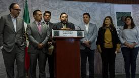 Desbandada del PRD en San Lázaro: Renuncian 9 diputados al partido