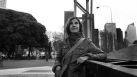 'La poesía tiene que ver con hacerle decir al lenguaje lo que normalmente no dice': María Negroni
