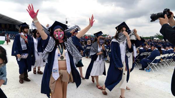 Manifestaciones pro Palestina en universidades de EU: Más de 3 mil personas han sido detenidas