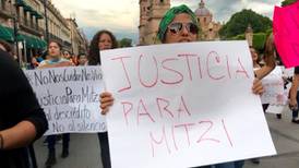 Marchan para exigir justicia tras presunta agresión de policías a periodista en Morelia