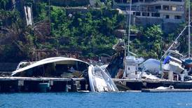 Embarcaciones hundidas en Acapulco amenazan viabilidad de sus playas