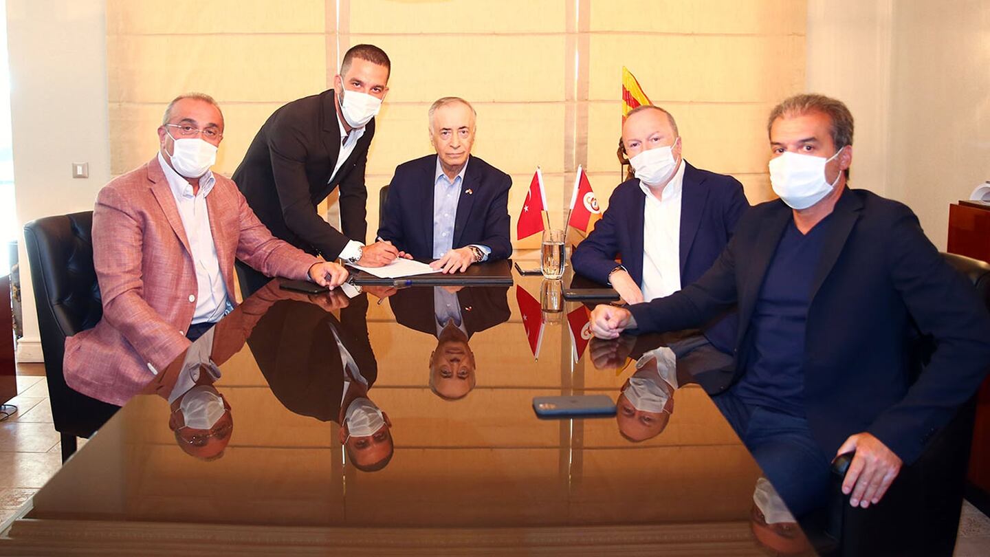 Su nueva realidad: Arda Turan firmó con el Galatasaray
