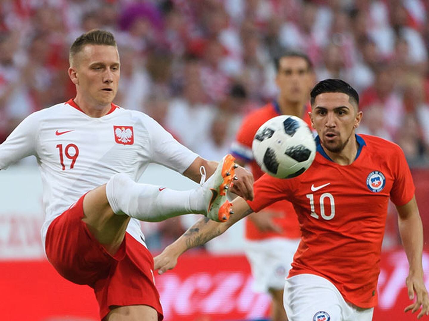 Polonia igualó con Chile en un entretenido partido de preparación para el Mundial
