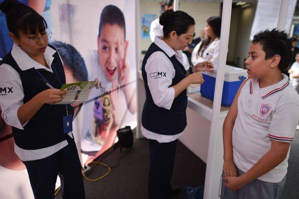 CDMX presenta sedes de vacunación COVID para menores de 12 años en adelante 