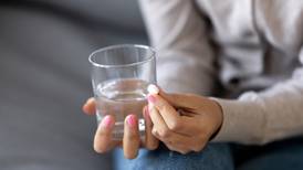 Uso de antidepresivos puede reducir riesgo de muerte por COVID