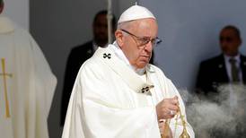 Papa admite que curas y obispos abusaron de monjas