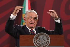 AMLO ‘presume’ mejora en perspectiva de S&P: fue por ‘prudencia fiscal’ de México