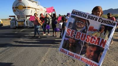 Exigen justicia en Ciudad Juárez por mujer que denunció violación de trabajadores de la CFE 